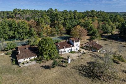 Vente Maison Saint-Astier 23&nbsp;Pièces 650&nbsp;m²