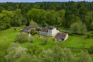 house 23 Rooms for sale on ST ASTIER (24110)