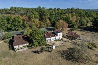house 23 Rooms for sale on ST ASTIER (24110)