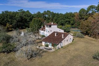 house 23 Rooms for sale on ST ASTIER (24110)
