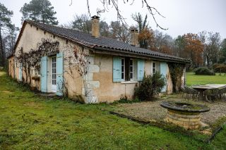 house 23 Rooms for sale on ST ASTIER (24110)
