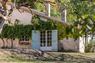 house 23 Rooms for sale on ST ASTIER (24110)