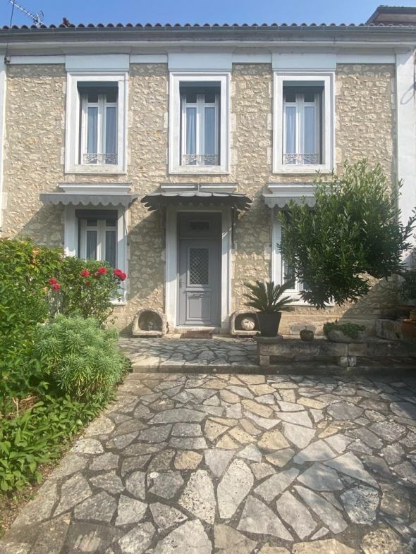 Vente Maison Périgueux 8 Pièces 170 m²