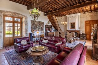 house 28 Rooms for sale on VILLENEUVE SUR LOT (47300)
