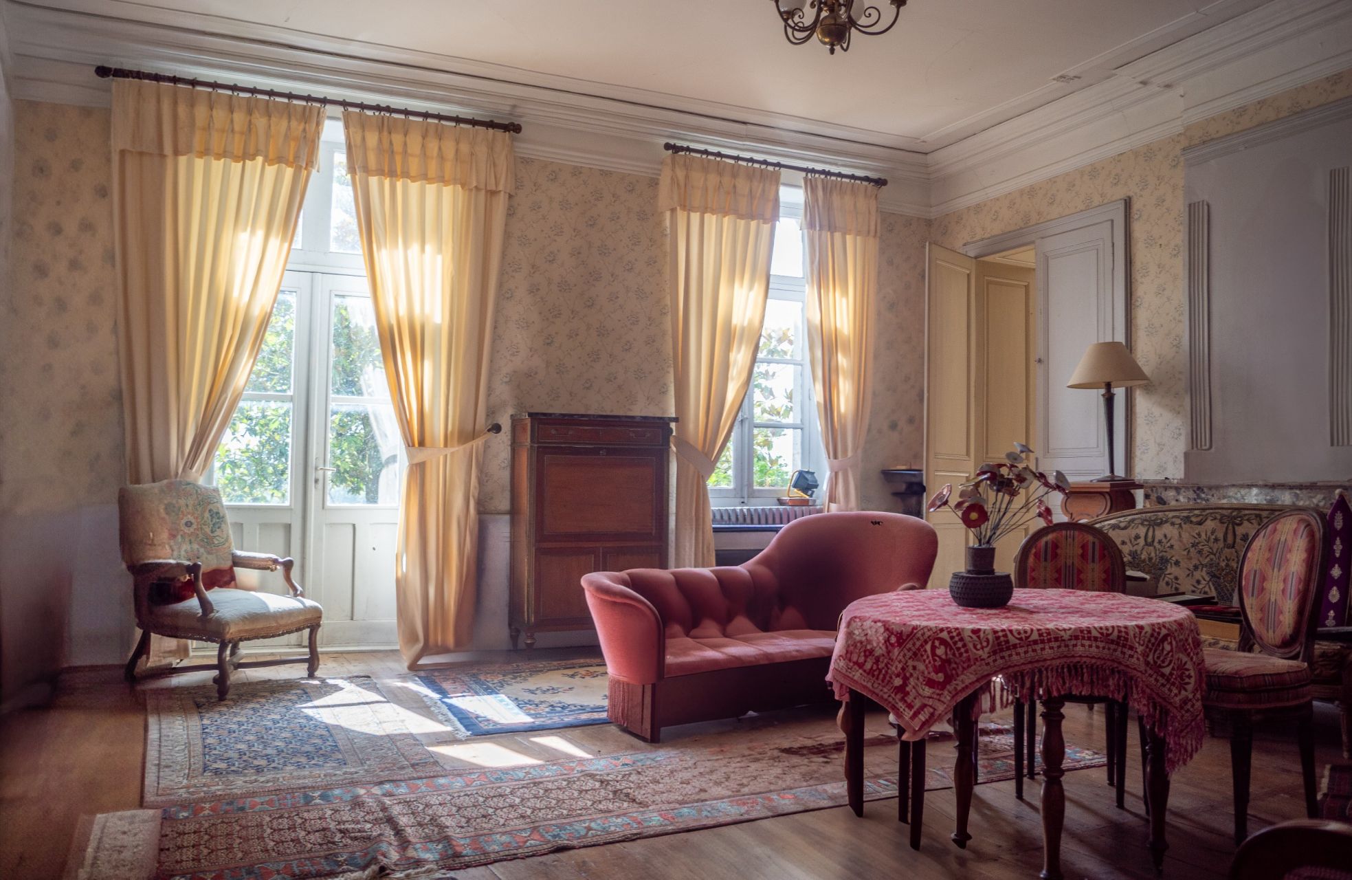 maison 18 Pièces en vente sur VARAIGNES (24360)