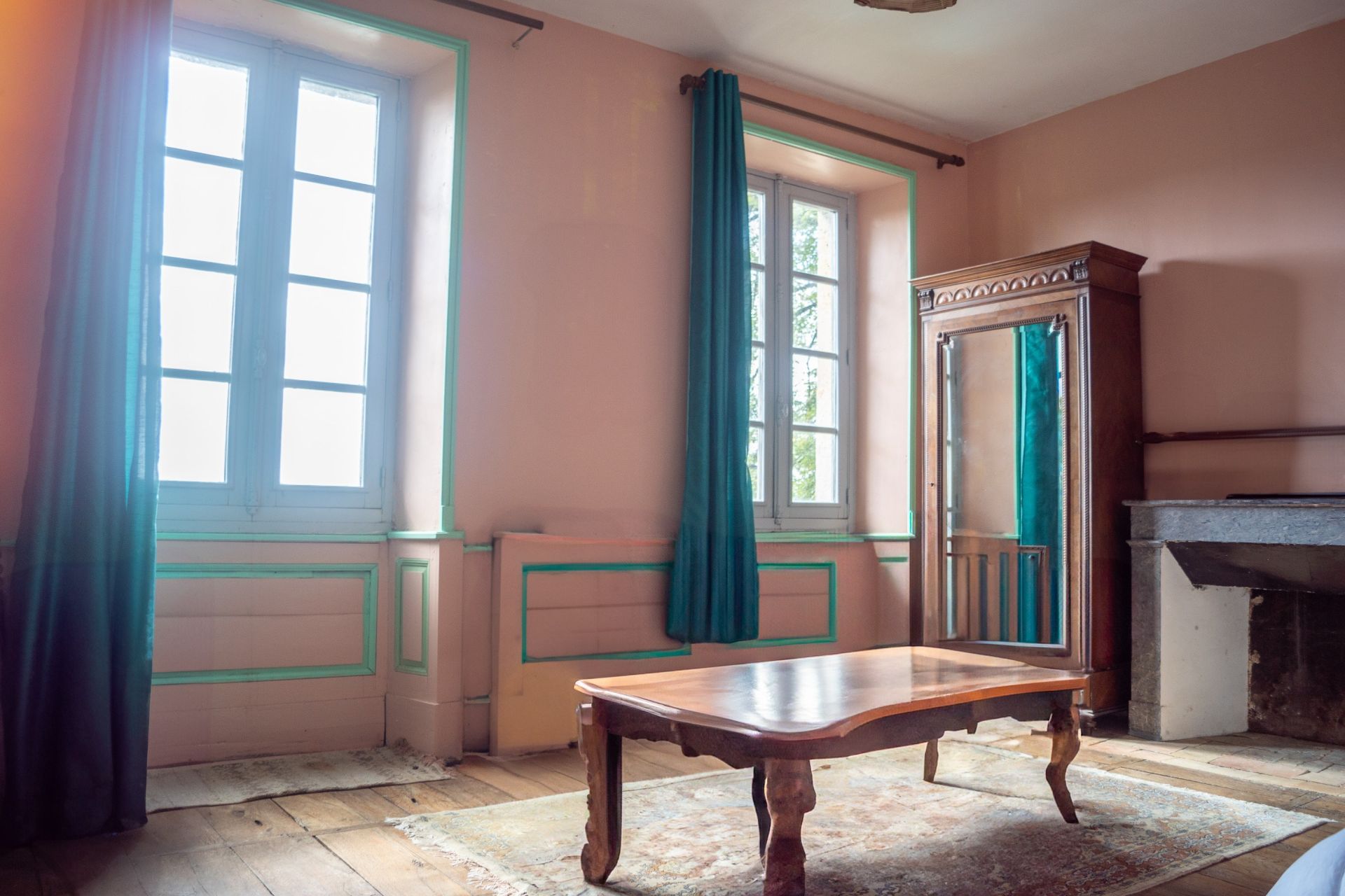 maison 18 Pièces en vente sur VARAIGNES (24360)