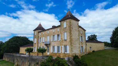 house 10 Rooms for sale on CONDEZAYGUES (47500)