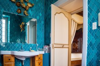 house 10 Rooms for sale on CONDEZAYGUES (47500)