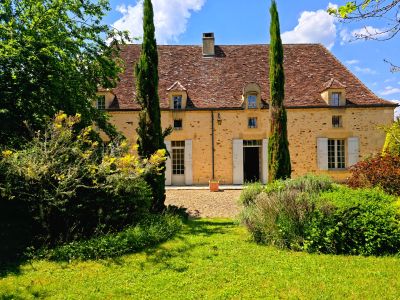 Sale House Le Bugue 8 Rooms 246 m²