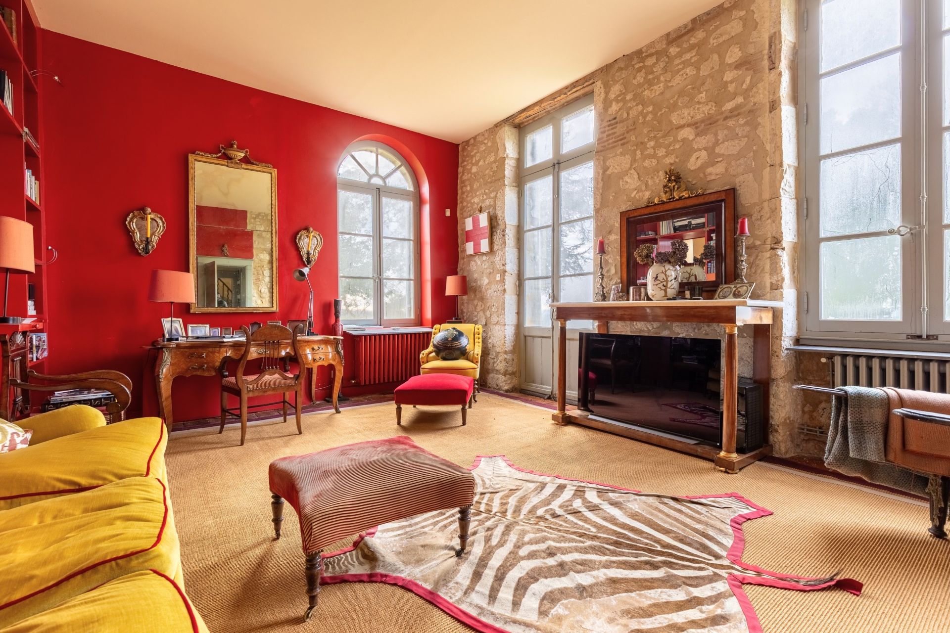 house 30 Rooms for sale on BERGERAC (24100)