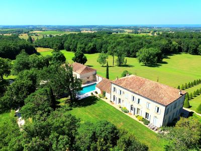 Vente Maison Bergerac 30&nbsp;Pièces 854&nbsp;m²