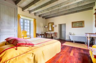 house 30 Rooms for sale on BERGERAC (24100)