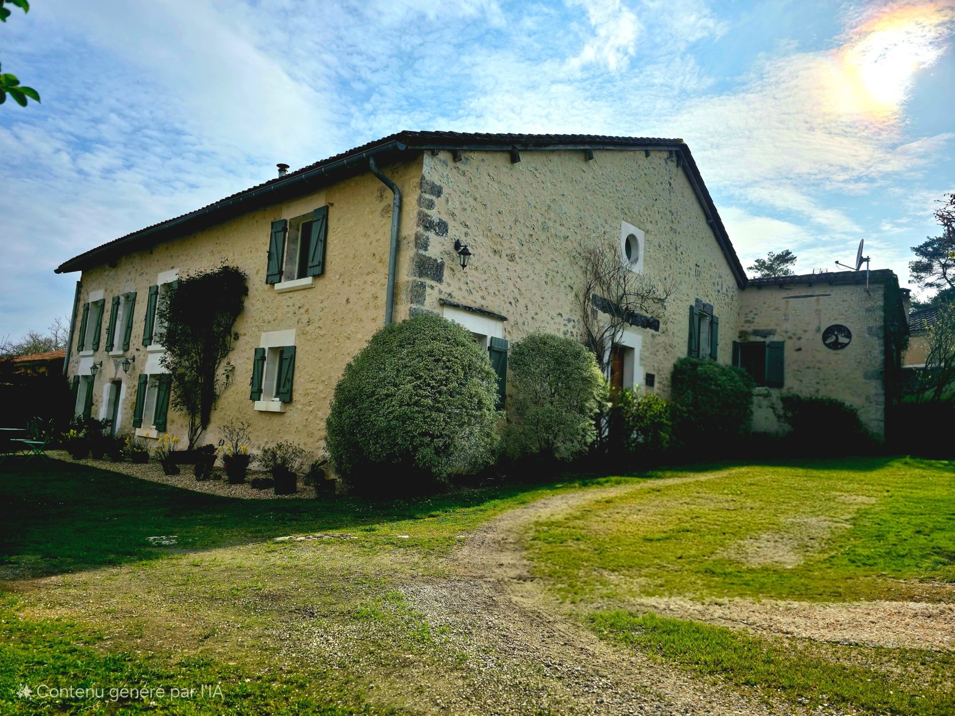 maison 8 Pièces en vente sur MAREUIL EN PERIGORD (24340)