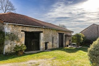 maison 8 Pièces en vente sur MAREUIL EN PERIGORD (24340)