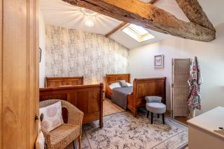 maison 8 Pièces en vente sur MAREUIL EN PERIGORD (24340)