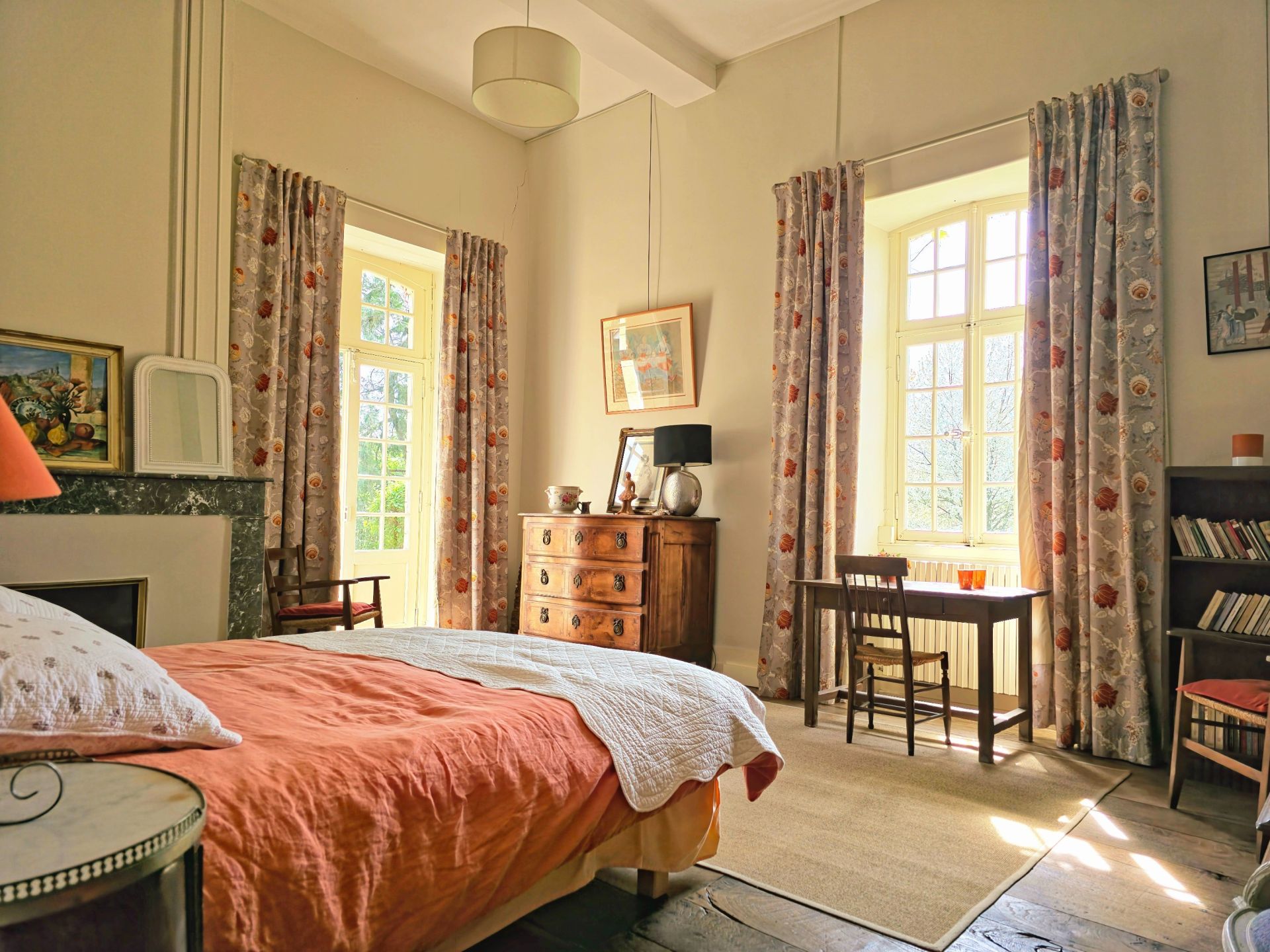 house 15 Rooms for sale on STE ALVERE ST LAURENT LES BATONS (24510)