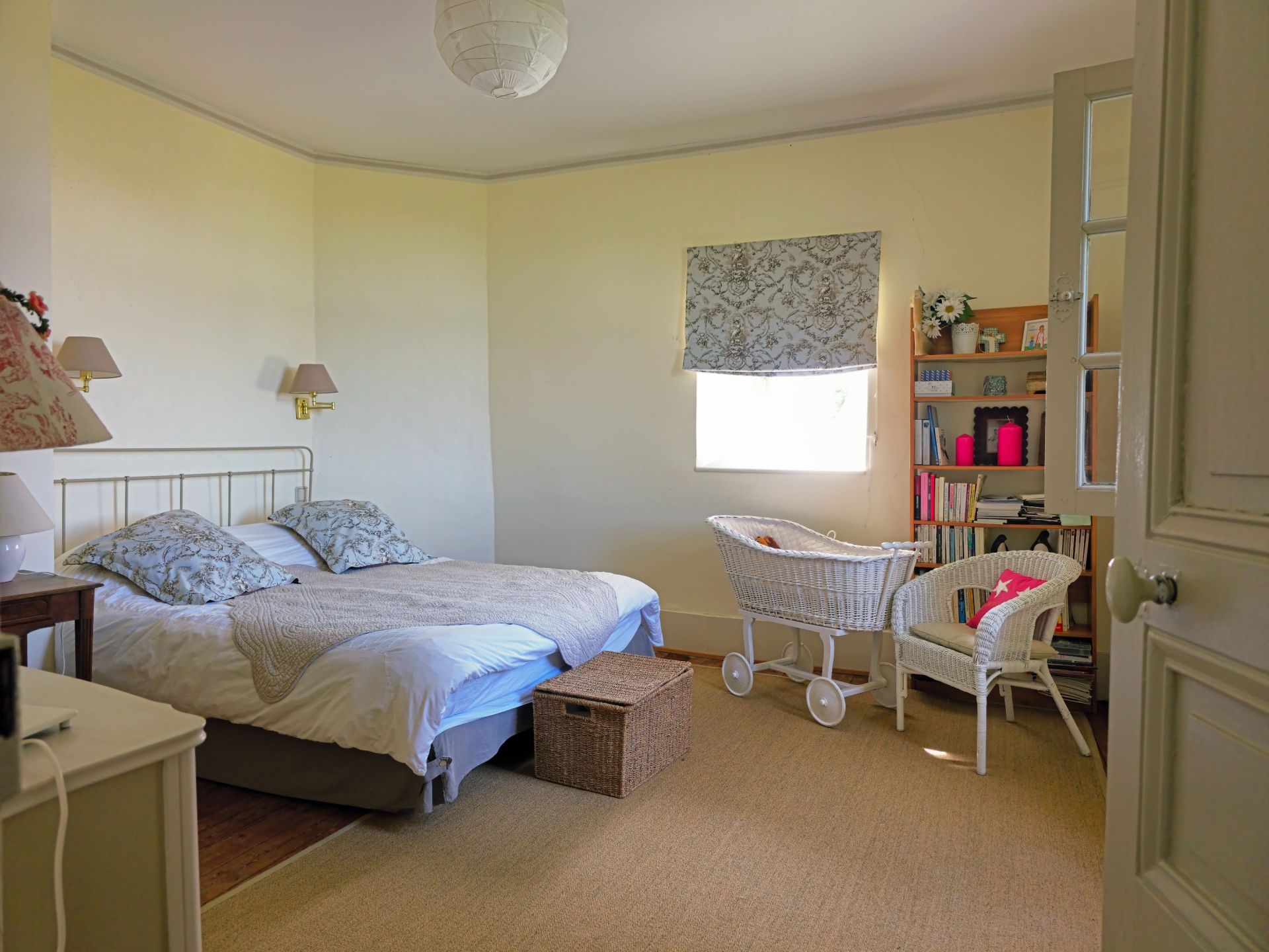 house 15 Rooms for sale on STE ALVERE ST LAURENT LES BATONS (24510)