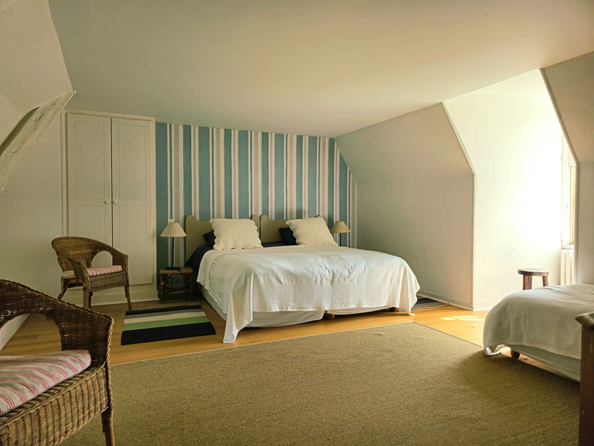 maison 15 Pièces en vente sur STE ALVERE ST LAURENT LES BATONS (24510)