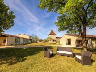 house 20 Rooms for sale on FUMEL (47500)