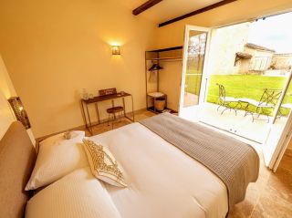 house 20 Rooms for sale on FUMEL (47500)