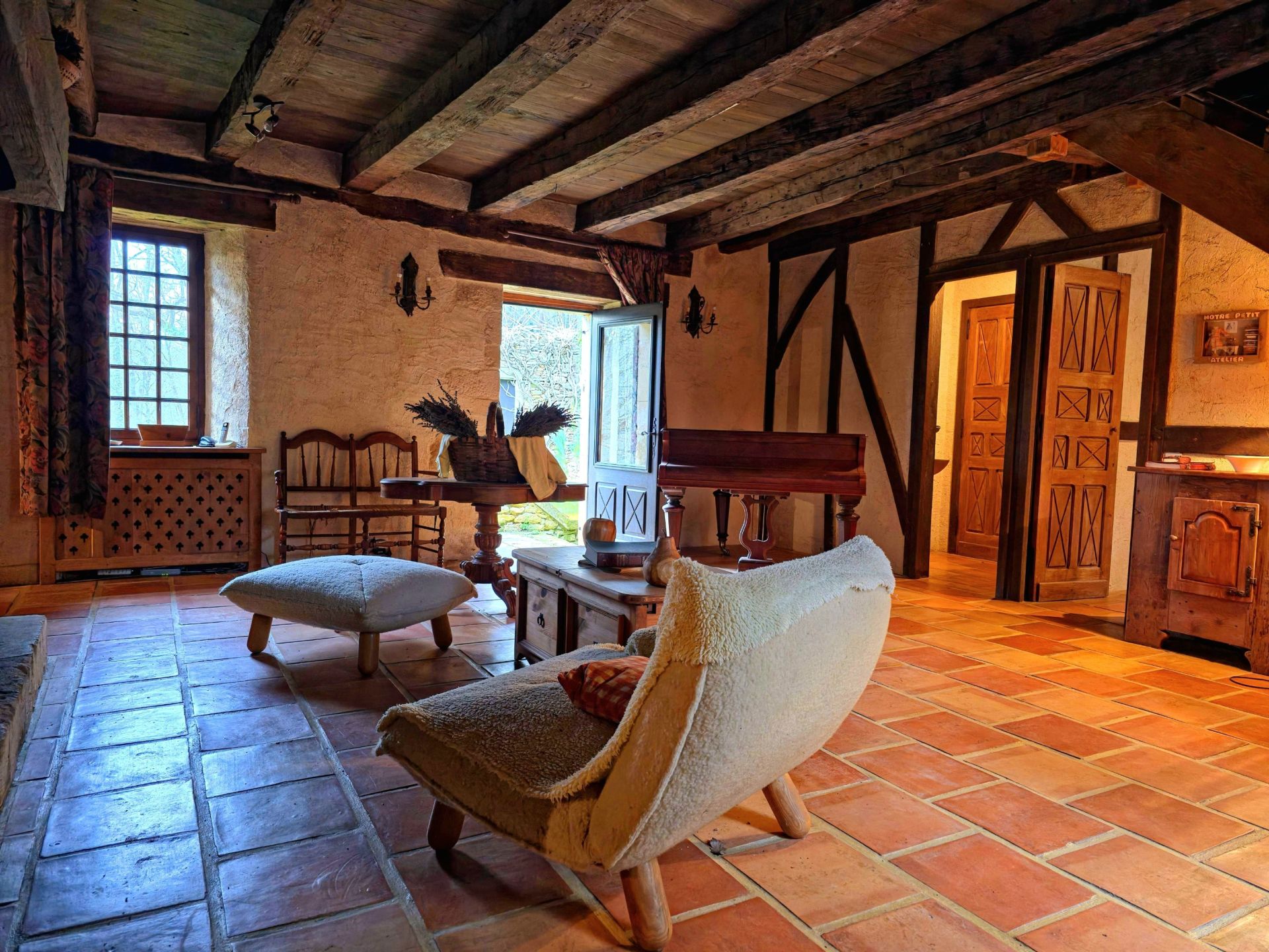 house 8 Rooms for sale on LAVAUR (24550)