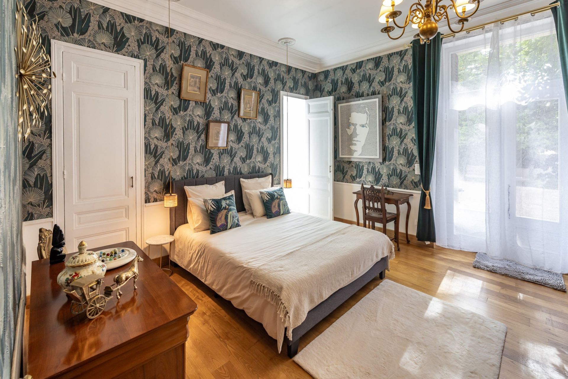 castle 14 Rooms for sale on BRANTOME (24310)