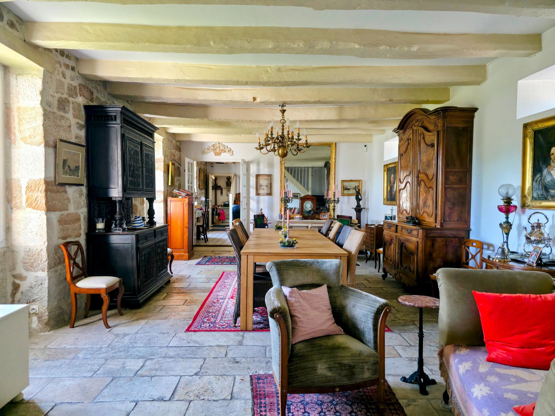 house 8 Rooms for sale on BRIVE LA GAILLARDE (19100)