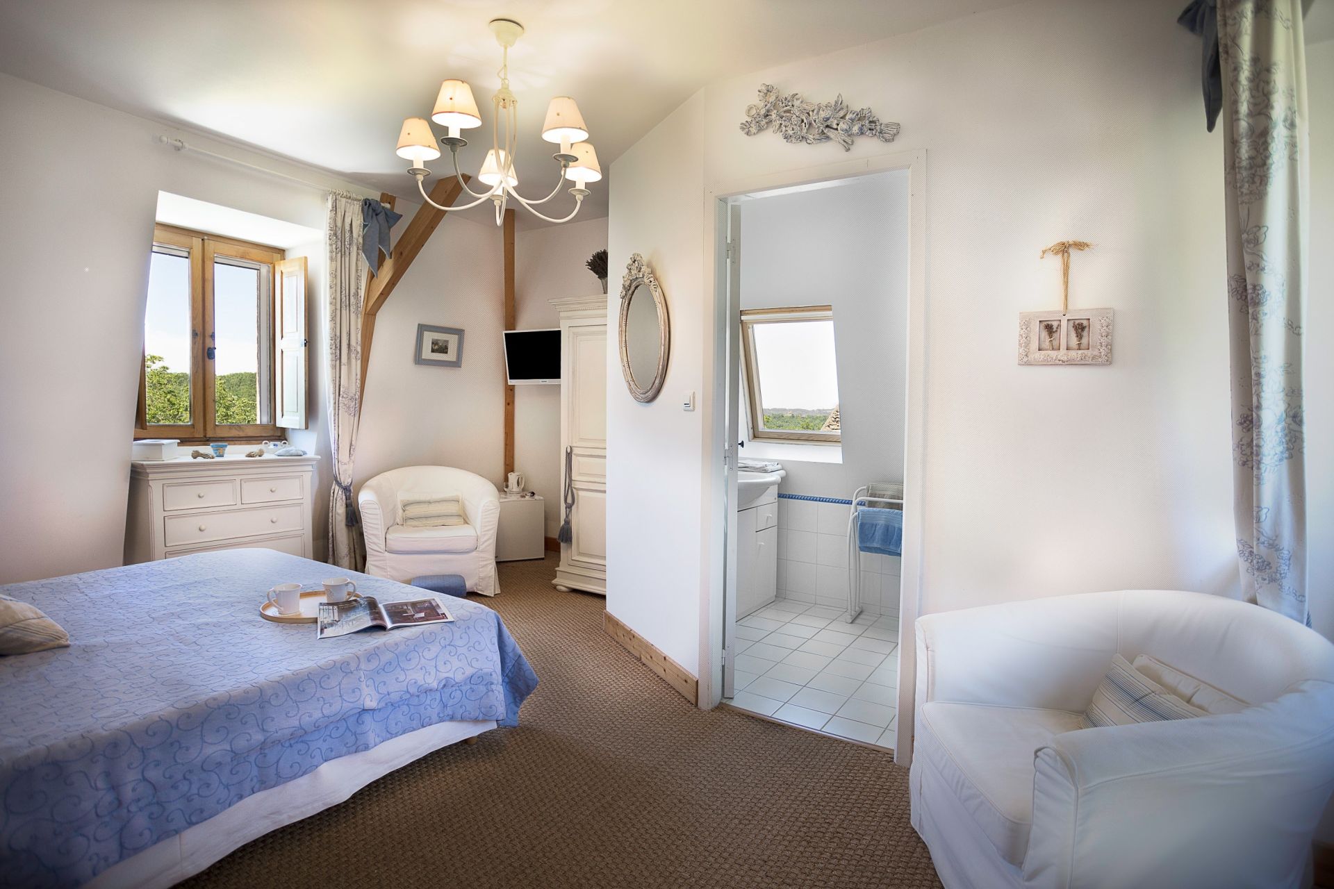 house 15 Rooms for sale on SIORAC EN PERIGORD (24170)