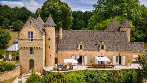 château 21 Pièces en vente sur SARLAT LA CANEDA (24200) Vente Château Sarlat-la-Canéda 21 Pièces 973 m²