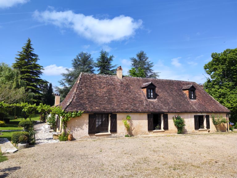 maison 5 Pièces en vente sur BASSILLAC ET AUBEROCHE (24330)