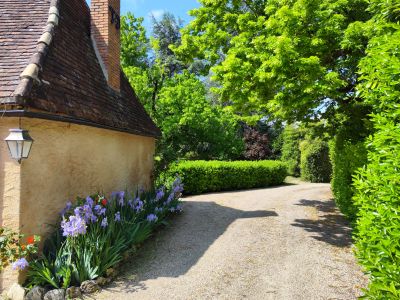 Sale House Bassillac et Auberoche 5&nbsp;Rooms 218&nbsp;m²
