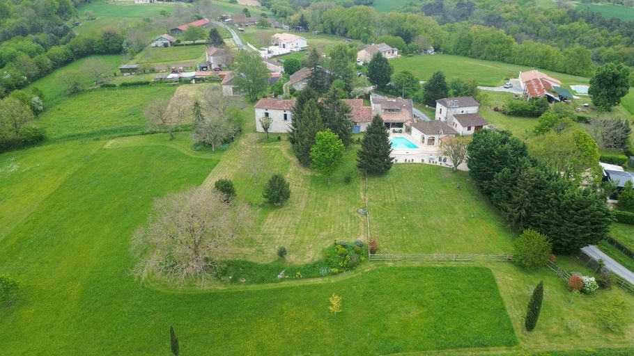 maison 6 Pièces en vente sur LISLE (24350)