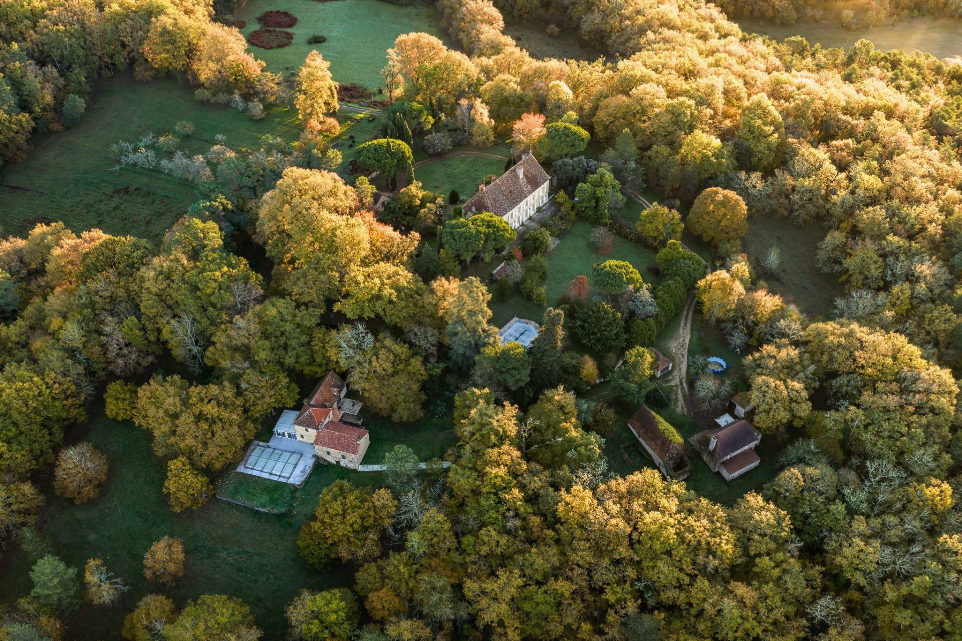 maison 15 Pièces en vente sur STE ALVERE ST LAURENT LES BATONS (24510)