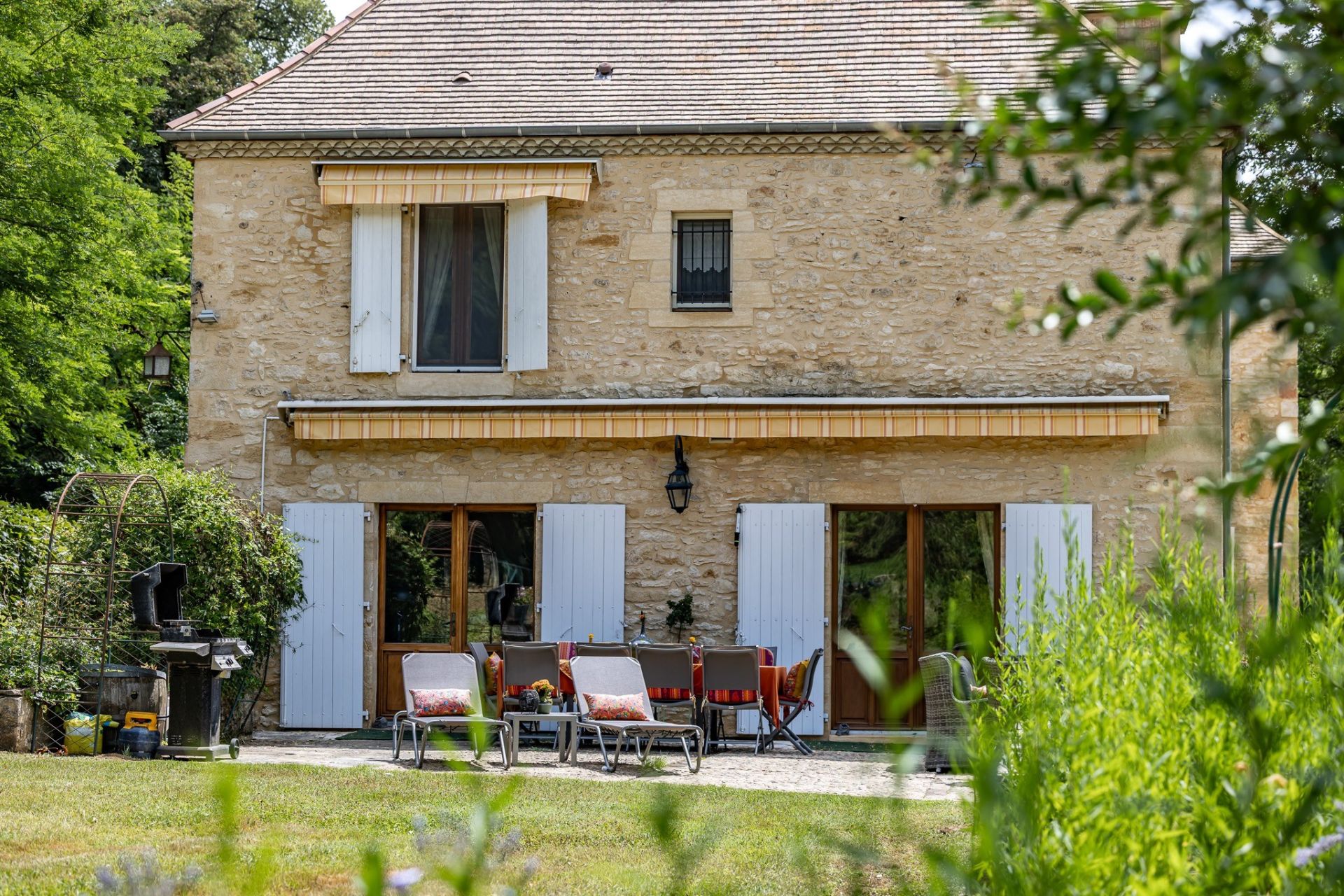 maison 12 Pièces en vente sur BEYNAC ET CAZENAC (24220)