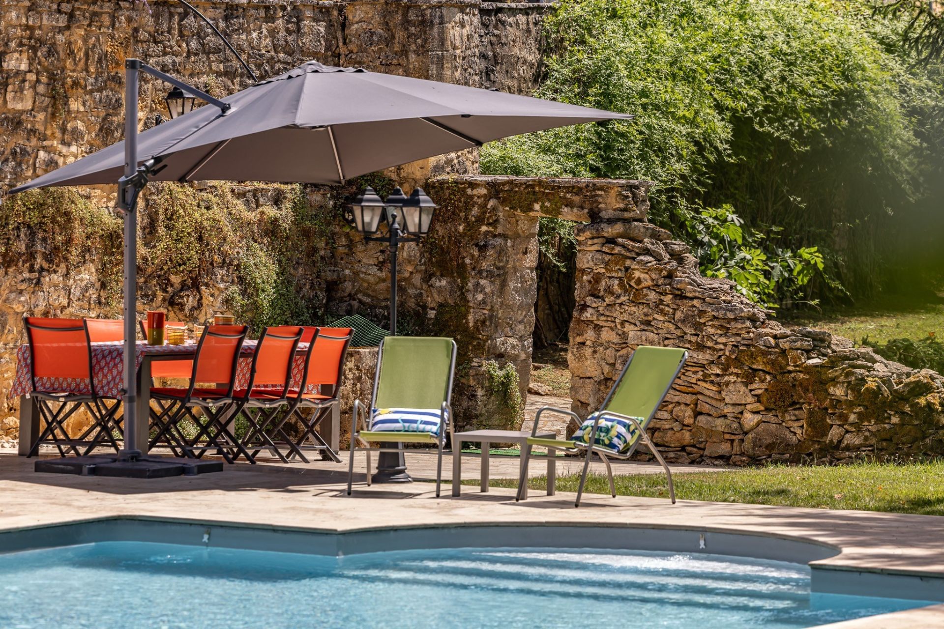 maison 12 Pièces en vente sur BEYNAC ET CAZENAC (24220)