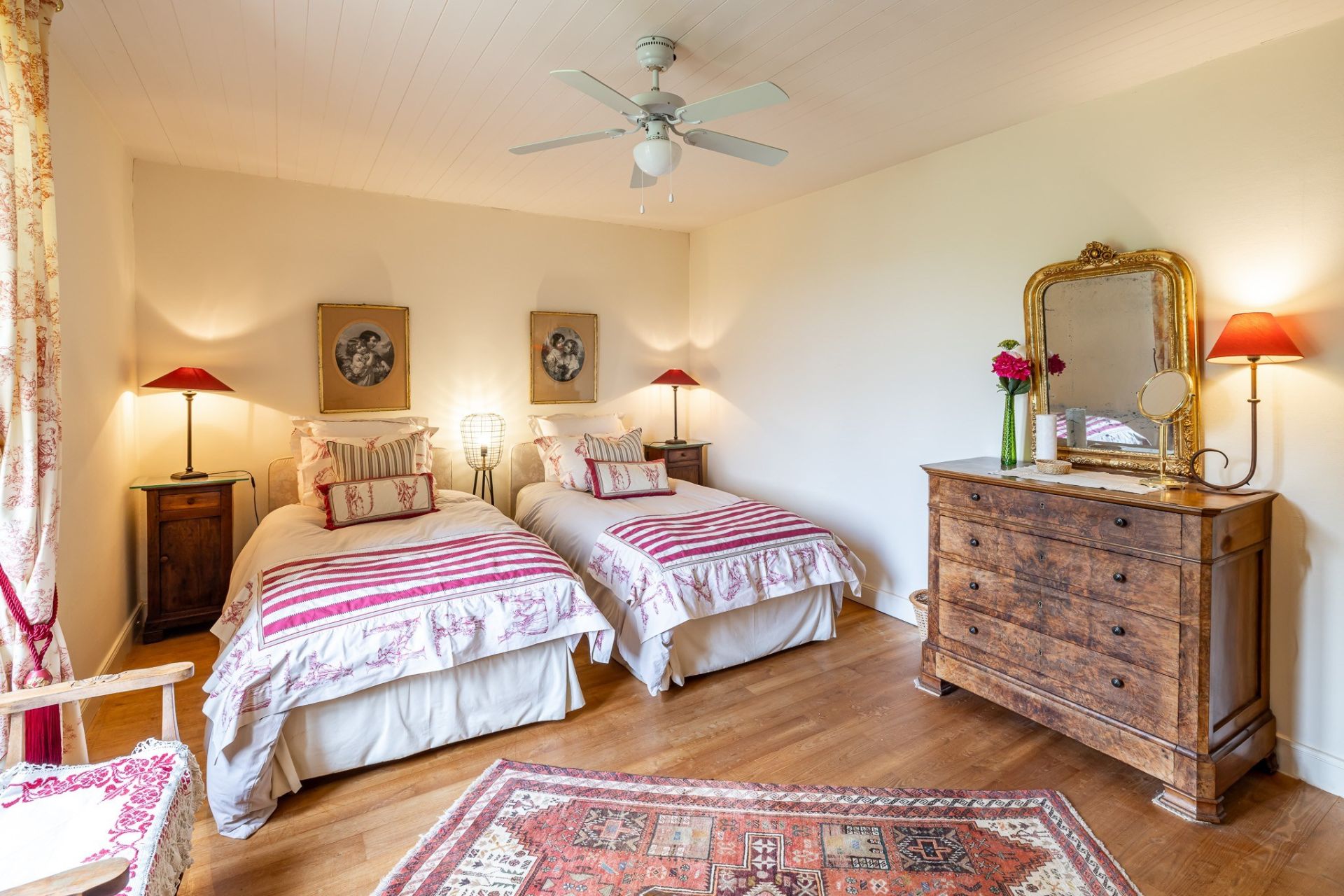 maison 12 Pièces en vente sur BEYNAC ET CAZENAC (24220)