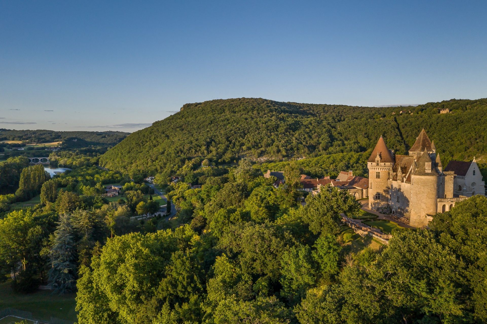 house 12 Rooms for sale on BEYNAC ET CAZENAC (24220)