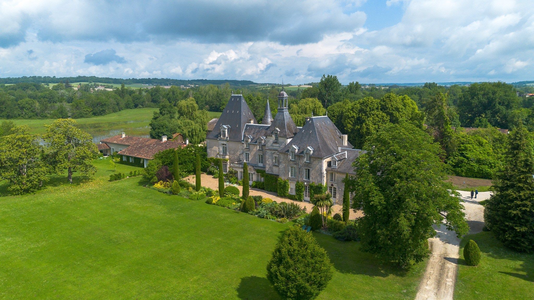 château 40 Pièces en vente sur RIBERAC (24600)