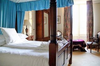 château 40 Pièces en vente sur RIBERAC (24600)