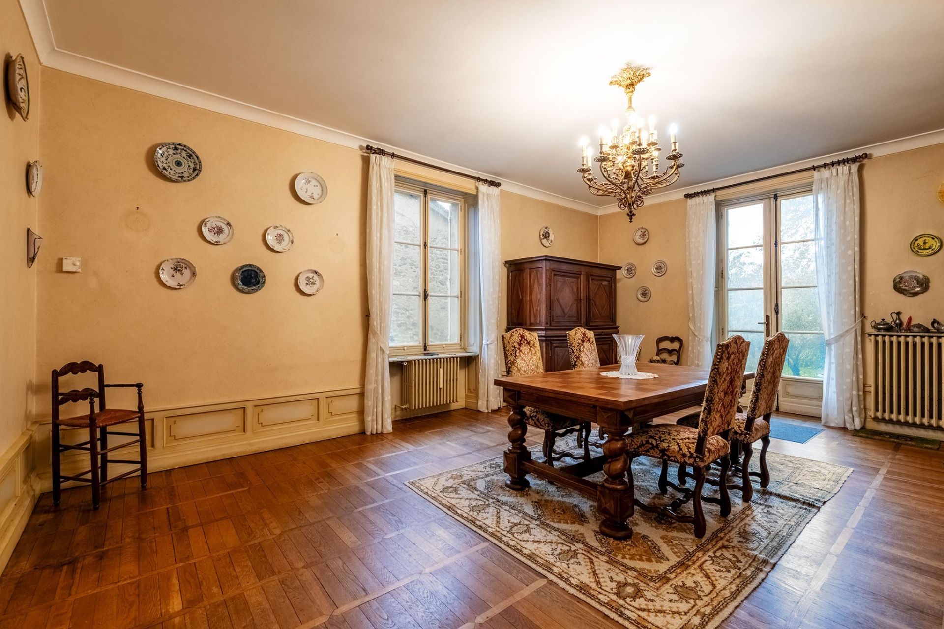 house 10 Rooms for sale on NONTRON (24300)