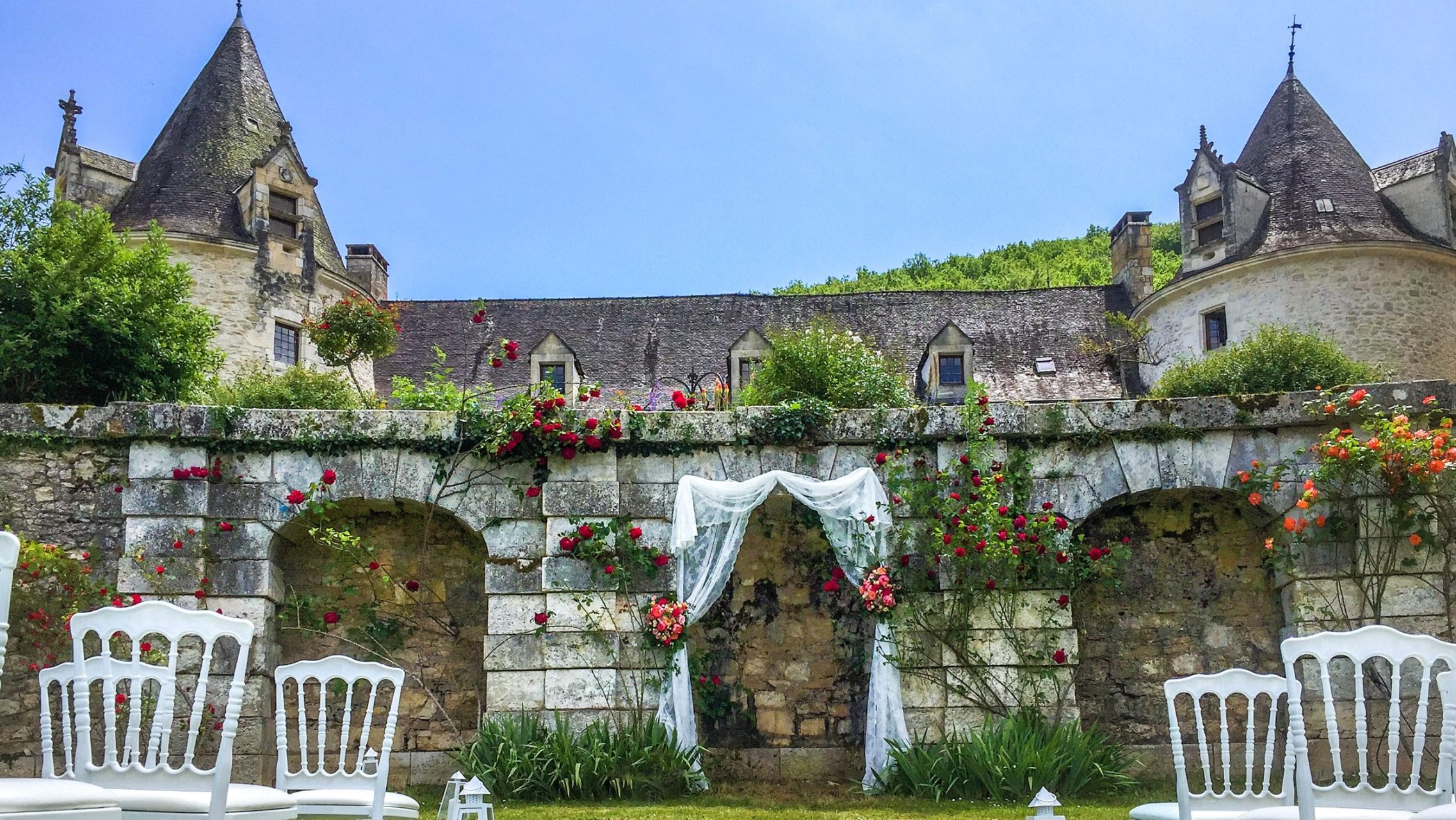 château 50 Pièces en vente sur MONTIGNAC (24290)