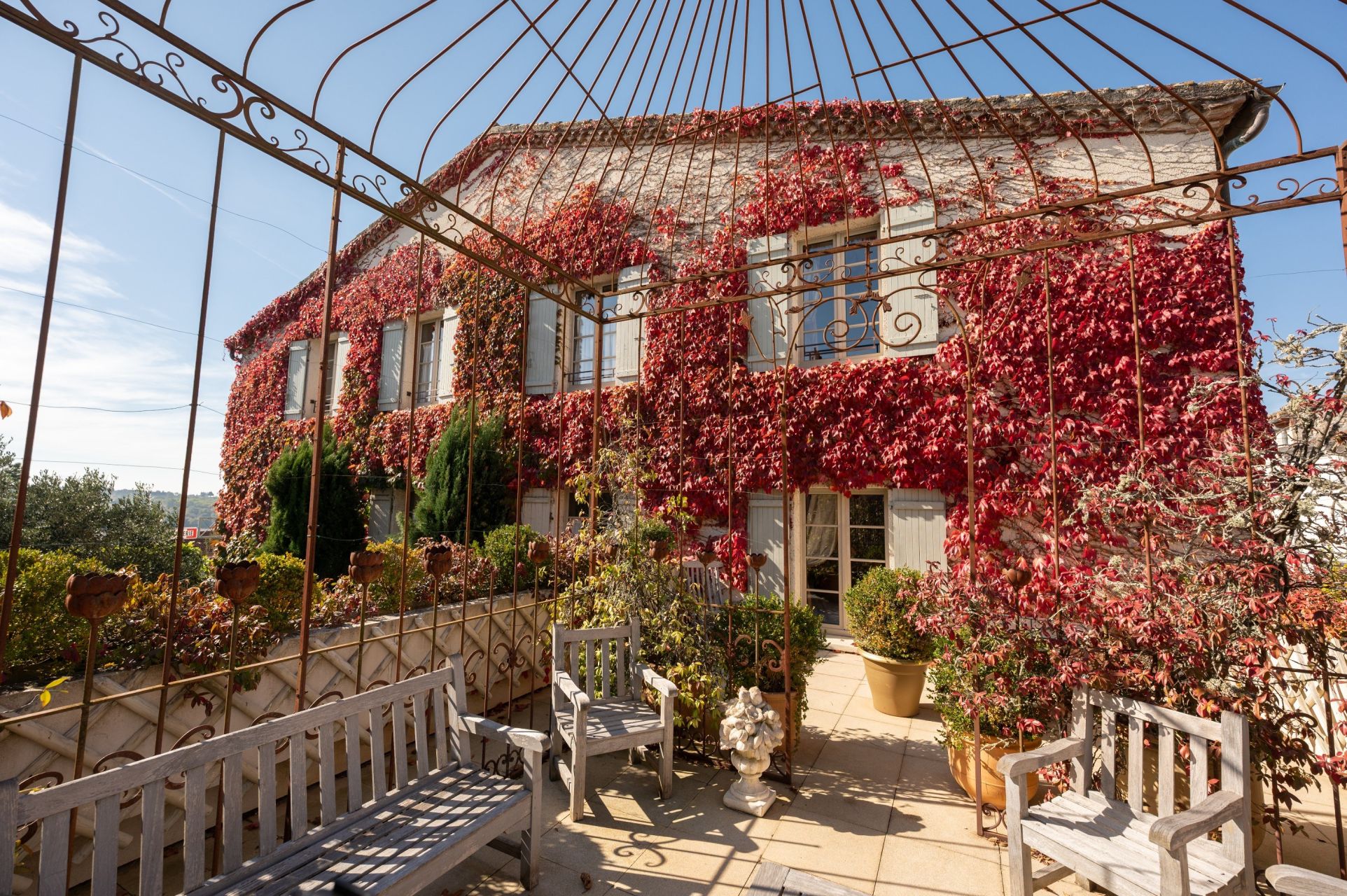 maison de maître 20 Pièces en vente sur PUJOLS (47300)