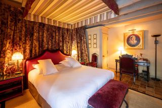 maison de maître 20 Pièces en vente sur PUJOLS (47300)