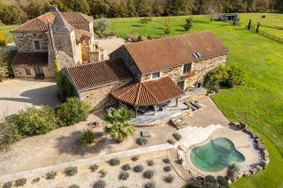 bastide 11 Pièces en vente sur SAUVETERRE LA LEMANCE (47500)
