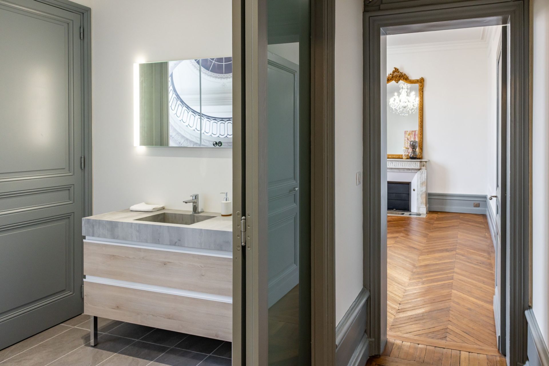 apartment 7 Rooms for sale on PERIGUEUX (24000)