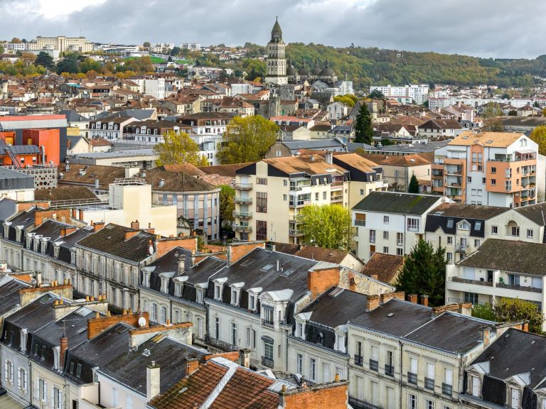 appartement 7 Pièces en vente sur PERIGUEUX (24000)