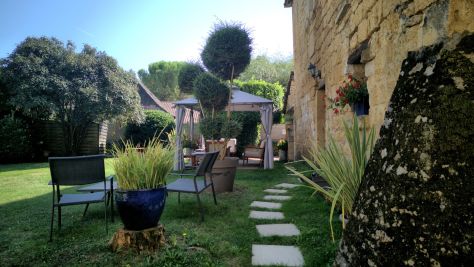 Vente Maison Saint-Léon-sur-Vézère 13&nbsp;Pièces 500&nbsp;m²