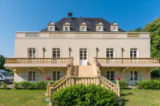 house 48 Rooms for sale on MONTIGNAC LASCAUX (24290)