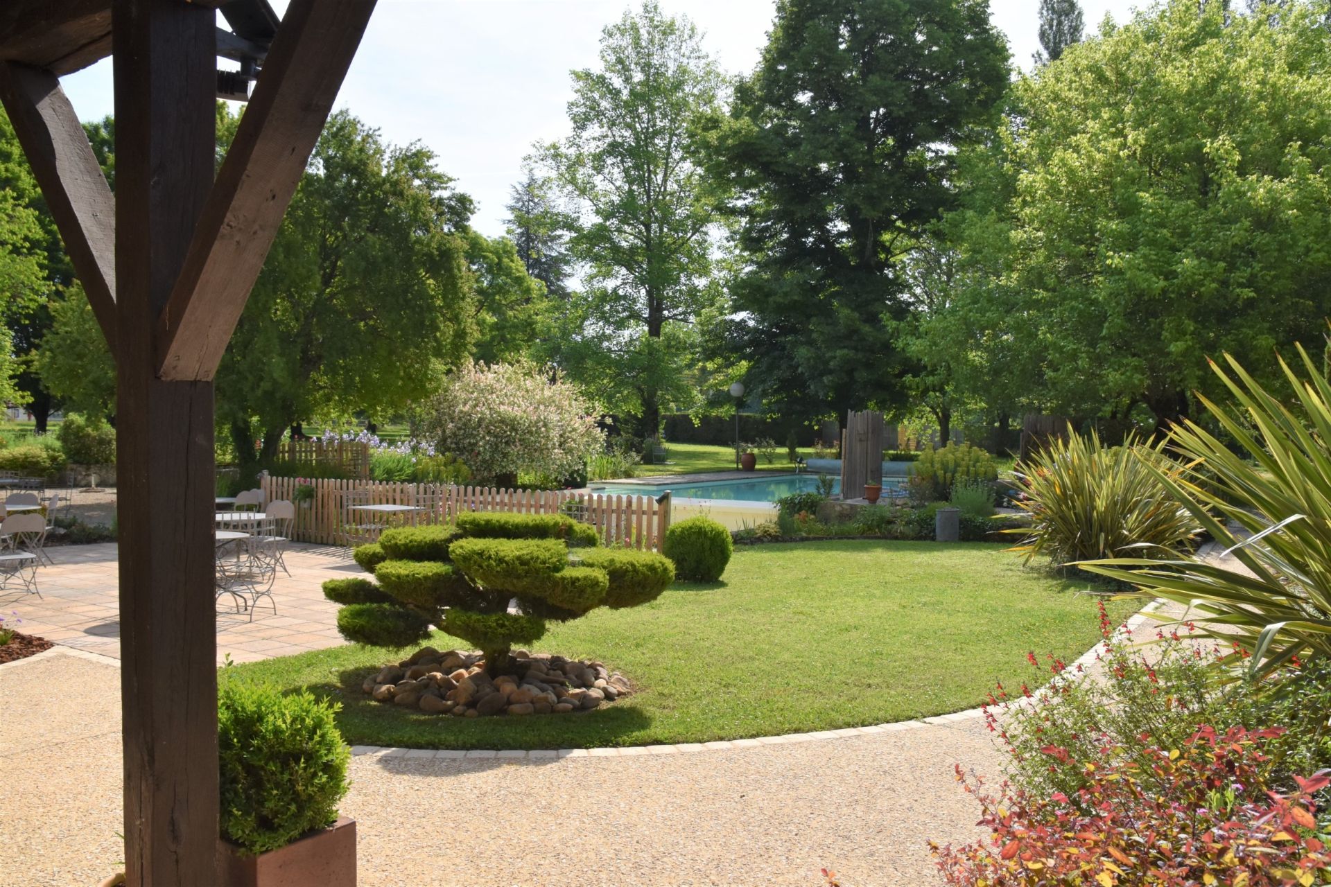 house 19 Rooms for sale on PERIGUEUX (24000)