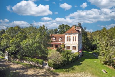 Vente Maison Mussidan 17&nbsp;Pièces 455&nbsp;m²